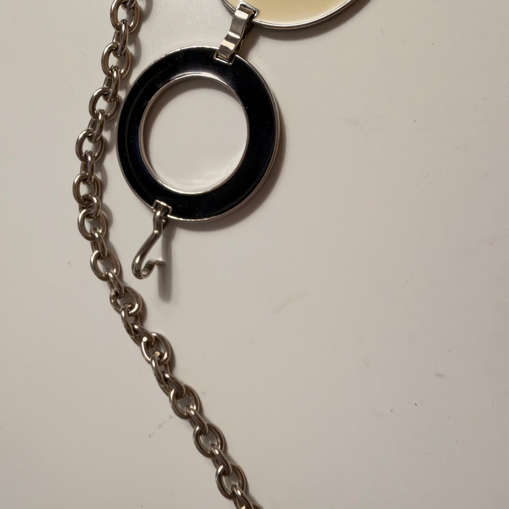 Vintage Mod Black Cream Enamel Circle Link Chain Belt Silver Tone Adjustable - Picture 3 of 4
